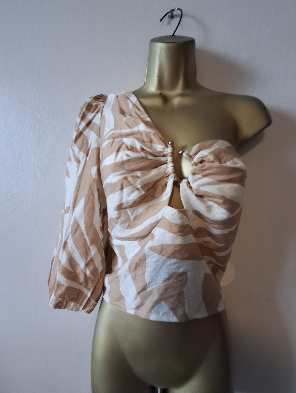 Women’s One-Shoulder Beige & White Patterned Top